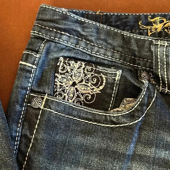 Maurice’s bootcut jeans - Picture 5 of 9
